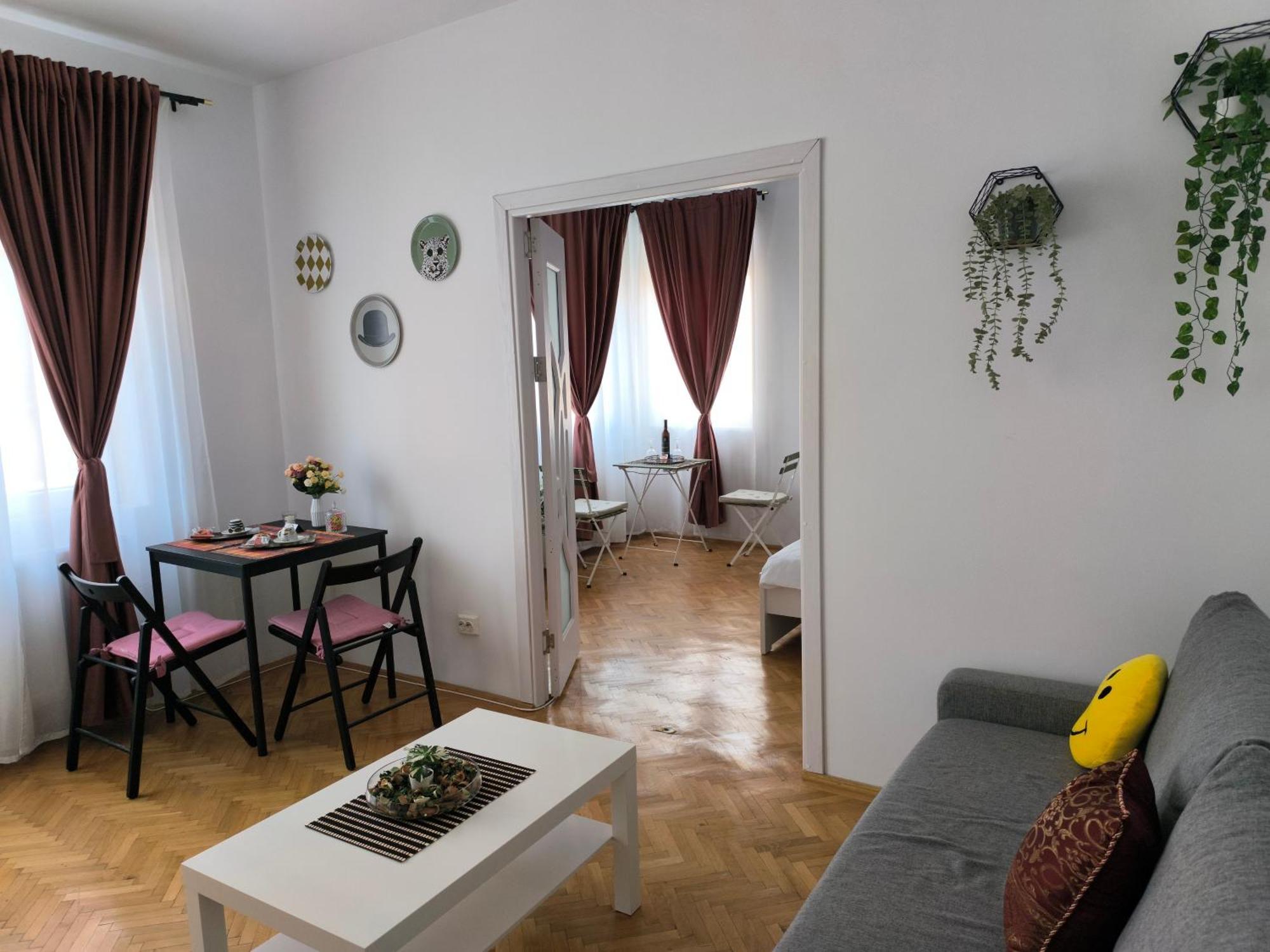 The Corner Loft - Cismigiu Garden * Bukarest